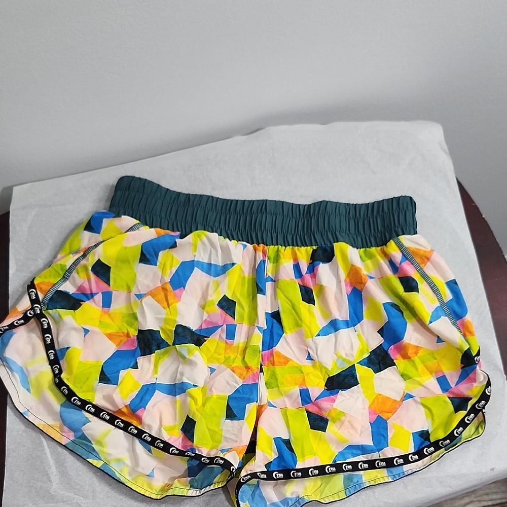ZYIA Multicolor Geometric Athletic Shorts